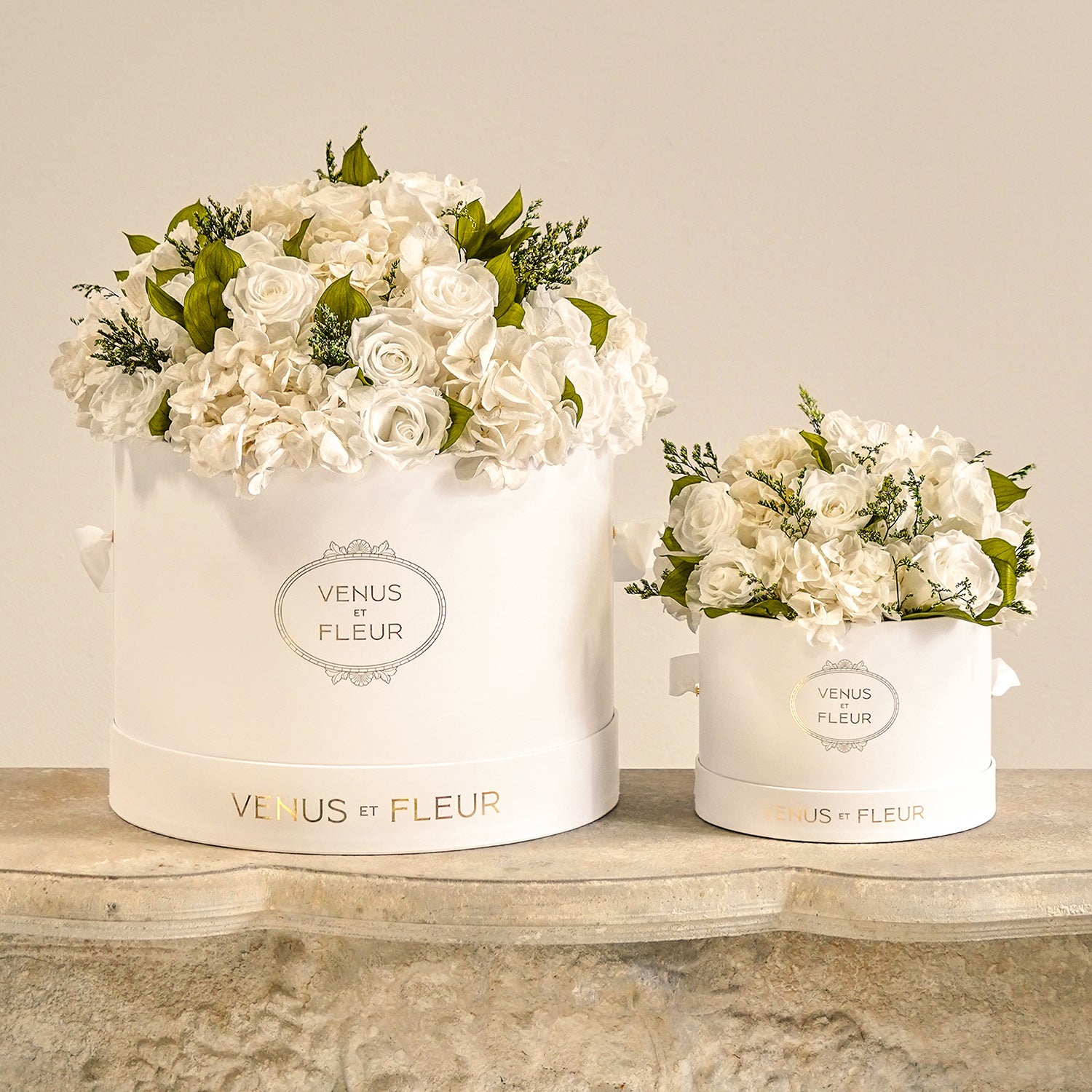 Small Round Roses & Hydrangeas - Venusetflleur